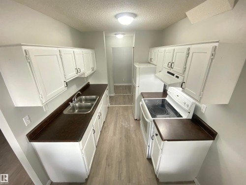 302 10826 113 Street, Edmonton, AB - Indoor