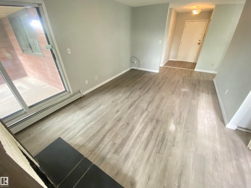 302 10826 113 Street, Edmonton, AB - Indoor Photo Showing Other Room