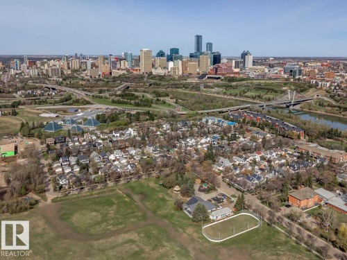 Aerial perspective showcasing a residential neighborhood with varied housing styles - 9602 90 Street, Edmonton, AB - Outdoor With View