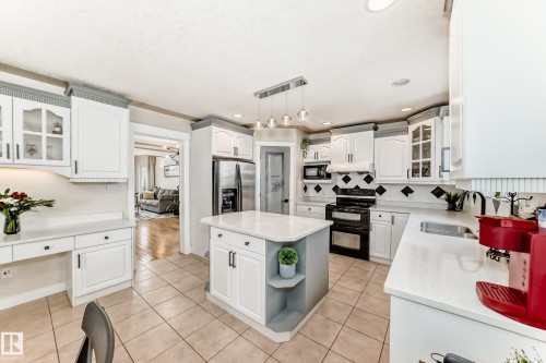 6736 11 Avenue, Edmonton, AB 