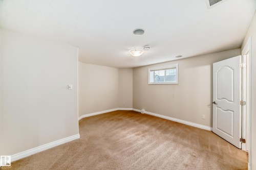 6736 11 Avenue, Edmonton, AB 