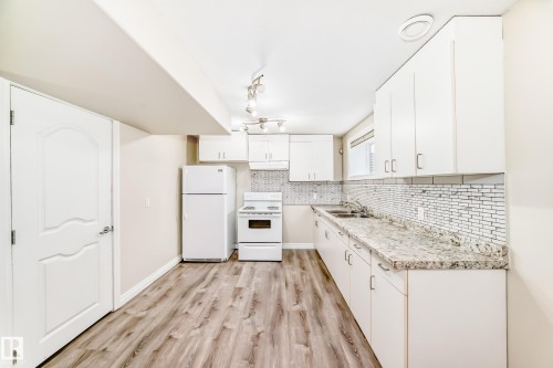 6736 11 Avenue, Edmonton, AB 