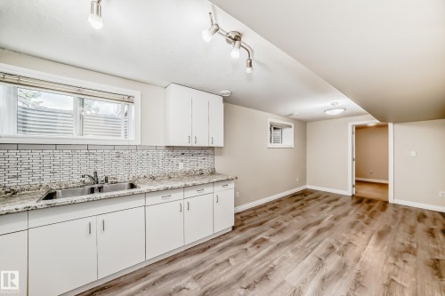 6736 11 Avenue, Edmonton, AB 