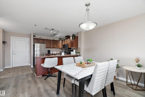 301 530 Hooke Road, Edmonton, AB - Indoor Photo Showing Dining Room