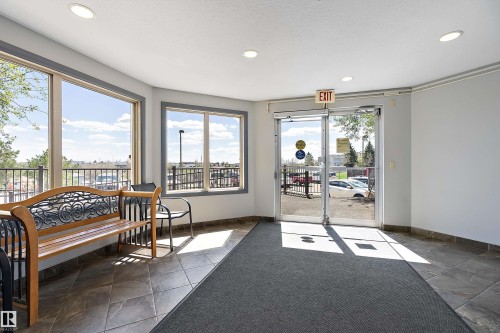 301 530 Hooke Road, Edmonton, AB - Indoor