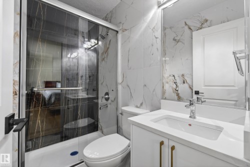 11 Labelle Crescent, St. Albert, AB - Indoor Photo Showing Bathroom