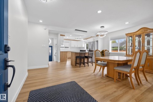 11 Labelle Crescent, St. Albert, AB - Indoor Photo Showing Dining Room