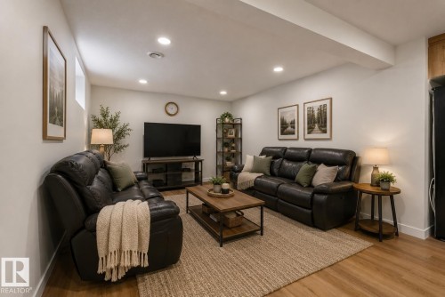 11 Labelle Crescent, St. Albert, AB - Indoor Photo Showing Living Room