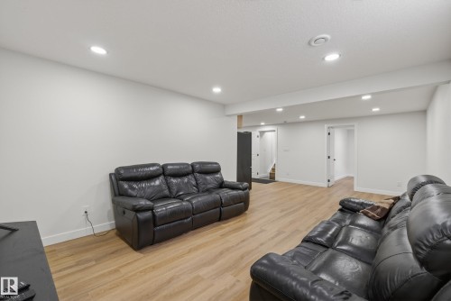 11 Labelle Crescent, St. Albert, AB - Indoor