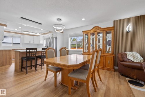 11 Labelle Crescent, St. Albert, AB - Indoor Photo Showing Dining Room