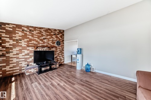 13419 70 Street, Edmonton, AB - Indoor With Fireplace