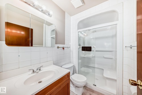 13419 70 Street, Edmonton, AB - Indoor Photo Showing Bathroom