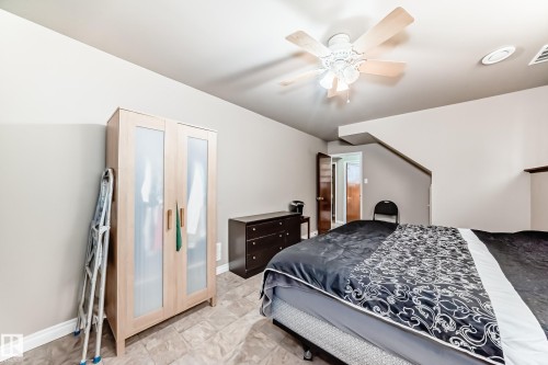 13419 70 Street, Edmonton, AB - Indoor Photo Showing Bedroom