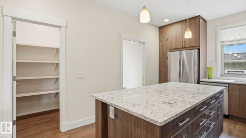 11002 University Avenue, Edmonton, AB - Indoor Photo Showing Kitchen