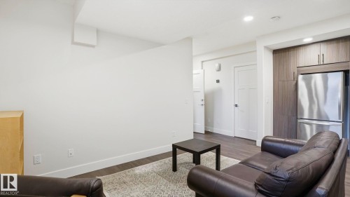 11002 University Avenue, Edmonton, AB - Indoor