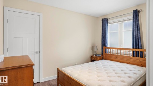11002 University Avenue, Edmonton, AB - Indoor Photo Showing Bedroom