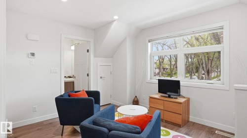 11002 University Avenue, Edmonton, AB - Indoor