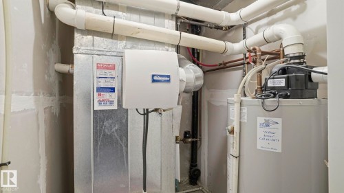11002 University Avenue, Edmonton, AB - Indoor Photo Showing Basement