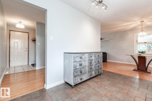 10812 52 Avenue, Edmonton, AB - Indoor Photo Showing Other Room