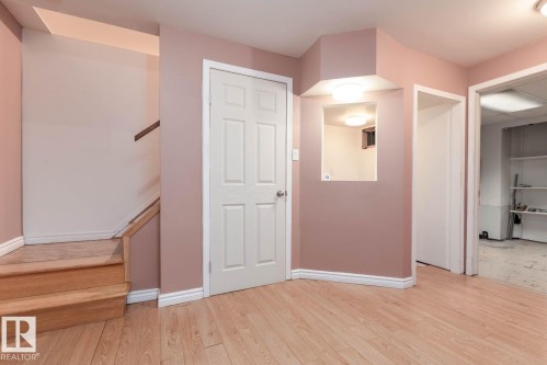 10812 52 Avenue, Edmonton, AB - Indoor Photo Showing Other Room