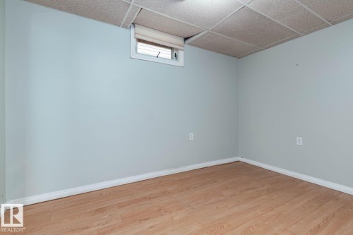 10812 52 Avenue, Edmonton, AB - Indoor Photo Showing Other Room
