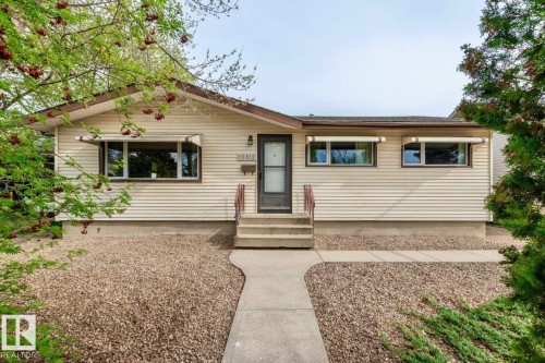 10812 52 Avenue, Edmonton, AB - Outdoor