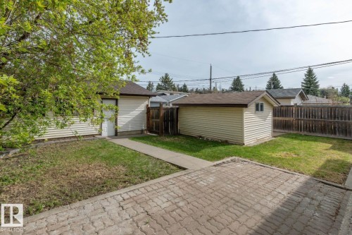 10812 52 Avenue, Edmonton, AB - Outdoor