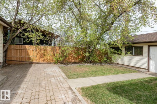 10812 52 Avenue, Edmonton, AB - Outdoor