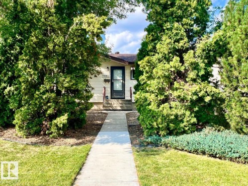 10812 52 Avenue, Edmonton, AB - Outdoor