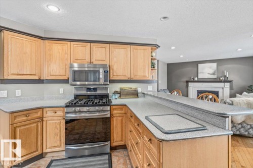 4 Hunt Court, St. Albert, AB - Indoor Photo Showing Kitchen