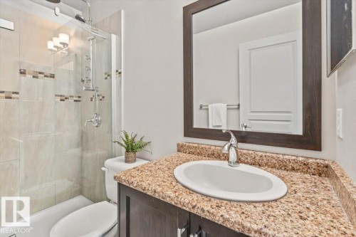 4 Hunt Court, St. Albert, AB - Indoor Photo Showing Bathroom