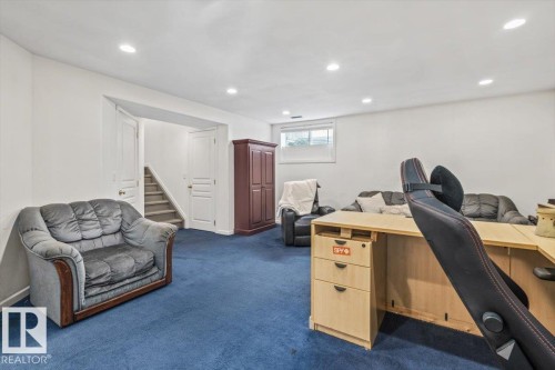 4 Hunt Court, St. Albert, AB - Indoor Photo Showing Office