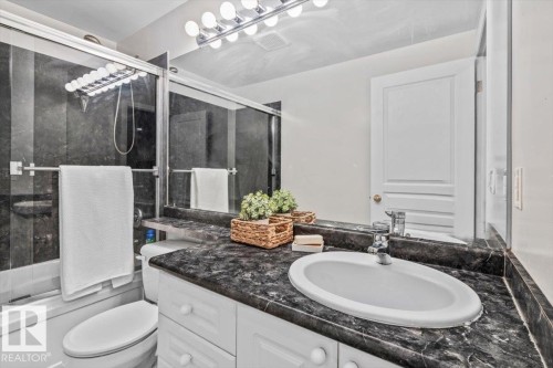 4 Hunt Court, St. Albert, AB - Indoor Photo Showing Bathroom