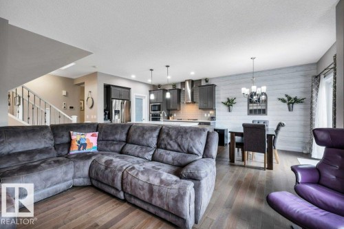 3721 Cherry Loop, Edmonton, AB - Indoor Photo Showing Living Room