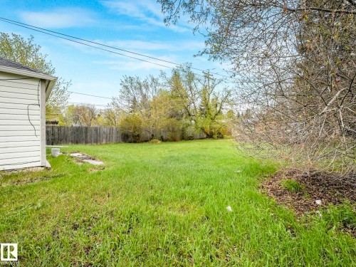 Image quality insufficient for description - 4322 53 Street, Wetaskiwin, AB - Outdoor