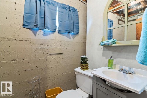 4916 51 Avenue, Ryley, AB - Indoor Photo Showing Bathroom