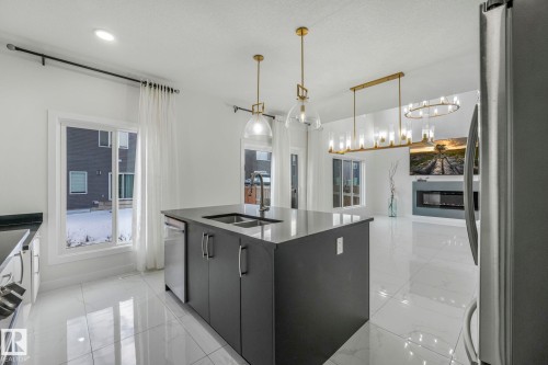 5741 Kootook Way, Edmonton, AB - Indoor Photo Showing Kitchen With Double Sink With Upgraded Kitchen
