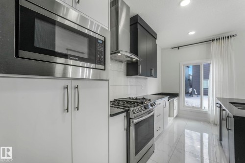 5741 Kootook Way, Edmonton, AB - Indoor Photo Showing Kitchen With Stainless Steel Kitchen With Upgraded Kitchen