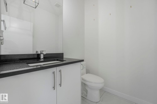5741 Kootook Way, Edmonton, AB - Indoor Photo Showing Bathroom