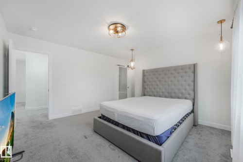 5741 Kootook Way, Edmonton, AB - Indoor Photo Showing Bedroom