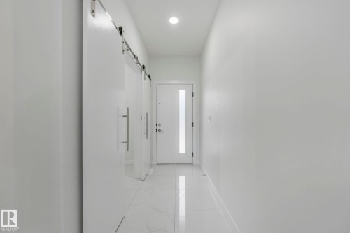 5741 Kootook Way, Edmonton, AB - Indoor Photo Showing Other Room