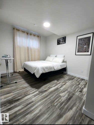 5741 Kootook Way, Edmonton, AB - Indoor Photo Showing Bedroom