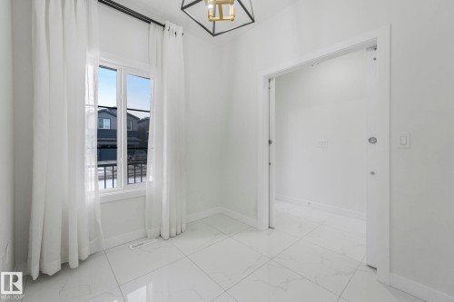 5741 Kootook Way, Edmonton, AB - Indoor Photo Showing Other Room