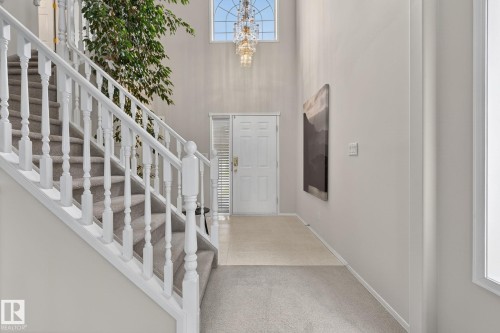 316 Wild Rose Way, Edmonton, AB - Indoor Photo Showing Other Room