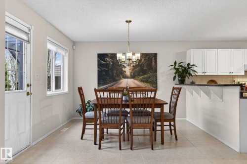 316 Wild Rose Way, Edmonton, AB - Indoor Photo Showing Dining Room