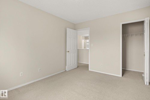 316 Wild Rose Way, Edmonton, AB - Indoor Photo Showing Other Room