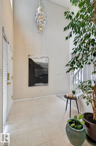 316 Wild Rose Way, Edmonton, AB - Indoor Photo Showing Other Room