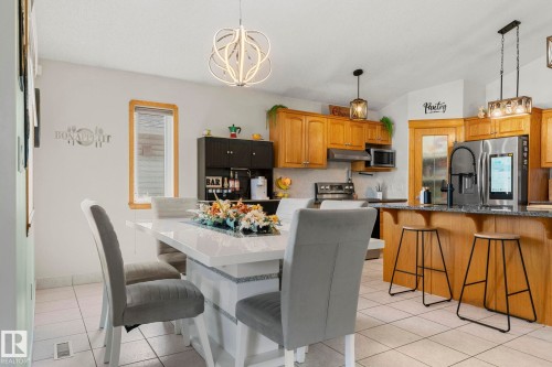 16513 67A Street, Edmonton, AB - Indoor Photo Showing Other Room