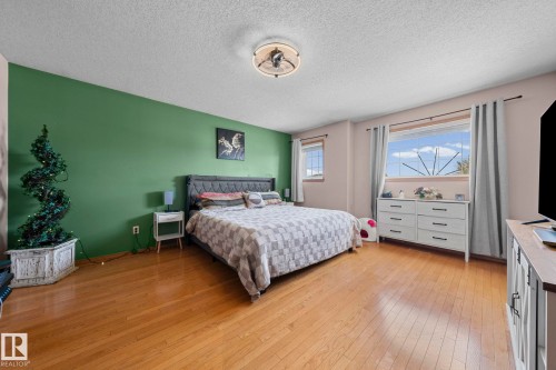 16513 67A Street, Edmonton, AB - Indoor Photo Showing Bedroom