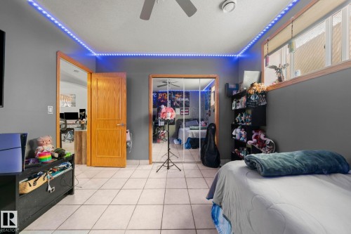 16513 67A Street, Edmonton, AB - Indoor